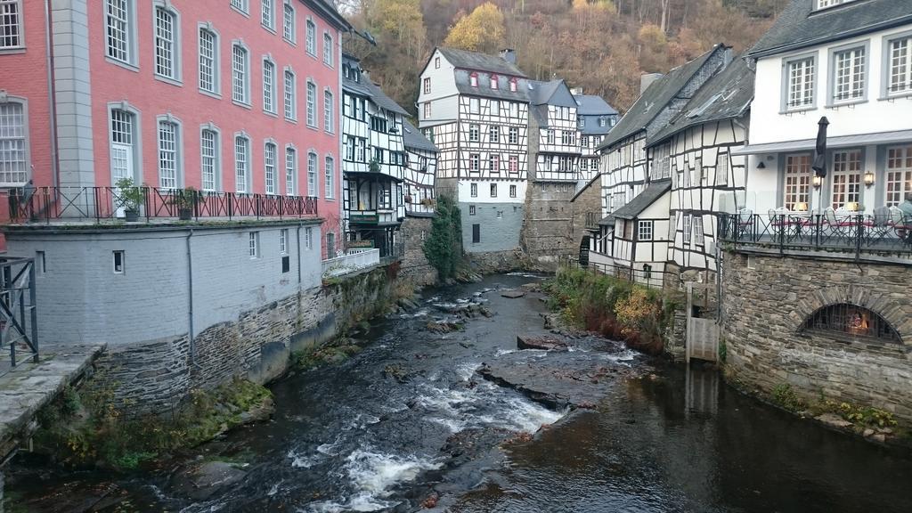 Eleganza Monschau Hotel Exterior photo