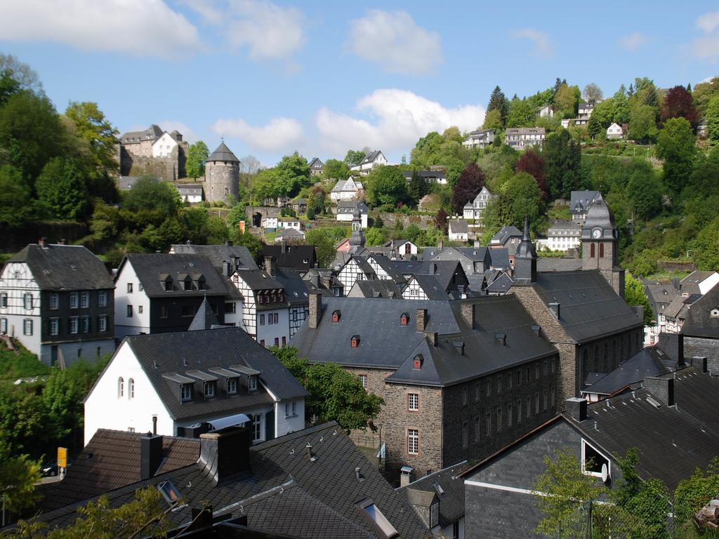 Eleganza Monschau Hotel Exterior photo