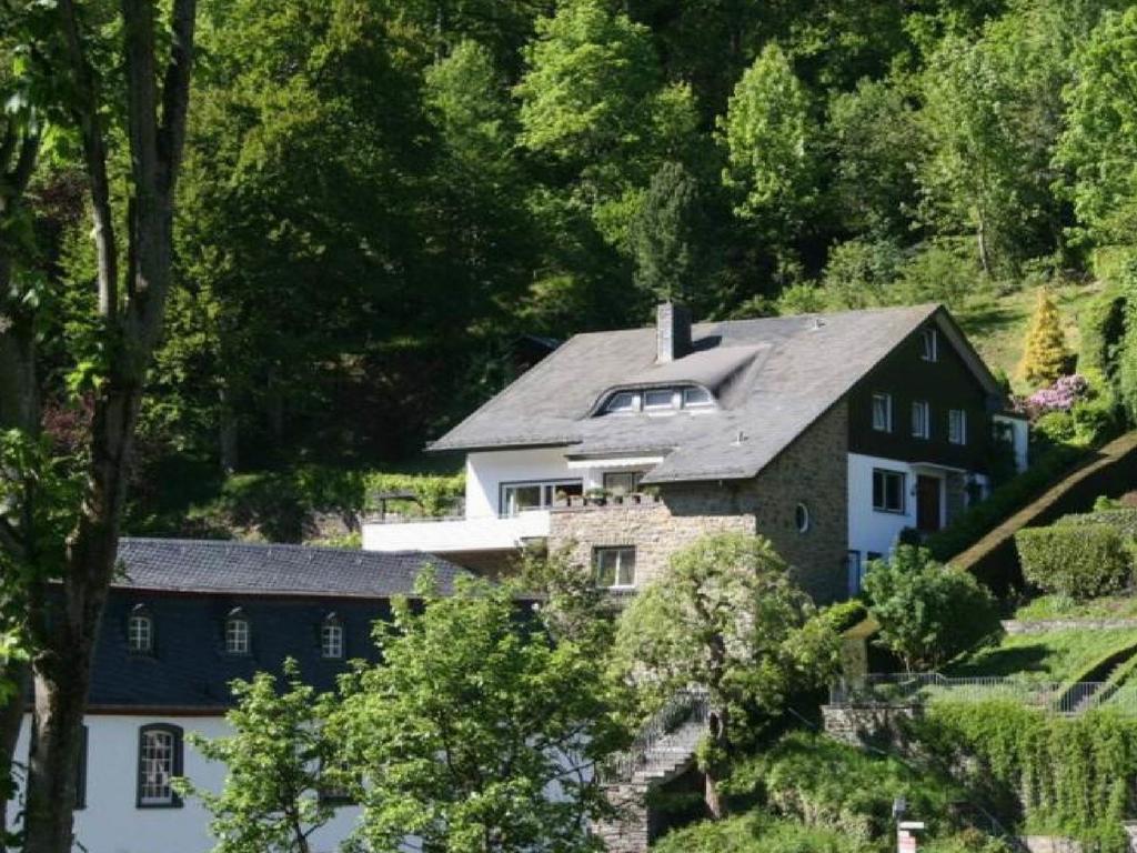 Eleganza Monschau Hotel Exterior photo